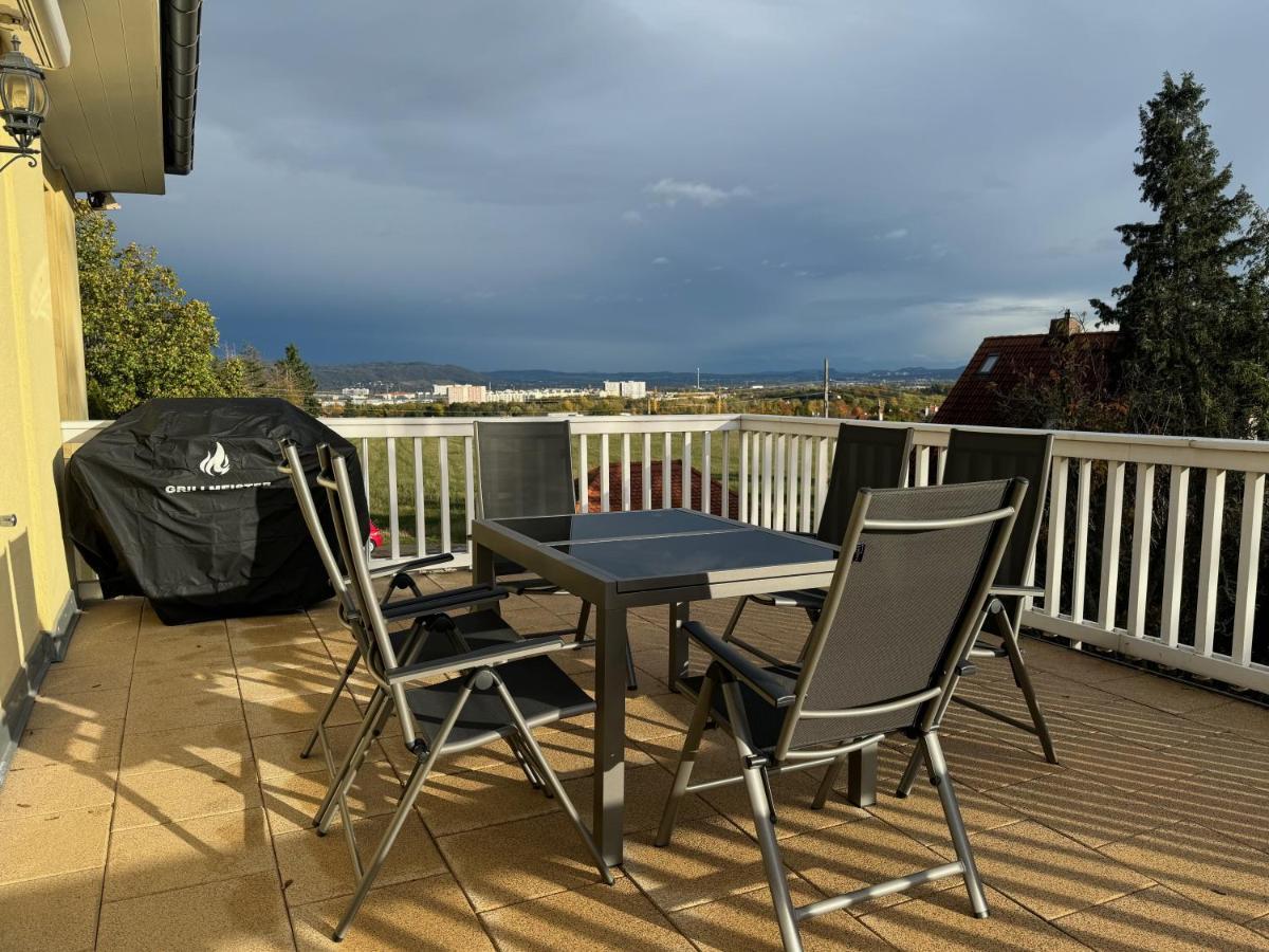 205 Qm "Traumtor" Mit Sauna, Whirlpool, Kamin Und 3 Terrassen Mit Blick In Die Boehmisch Saechsische Schweiz Dresden Buitenkant foto